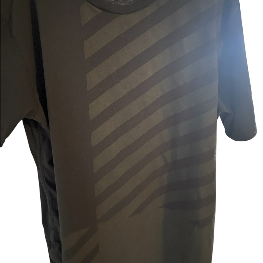 rag & bone Black Short Sleeve Tee with Textured Fabric and Relaxed Fit